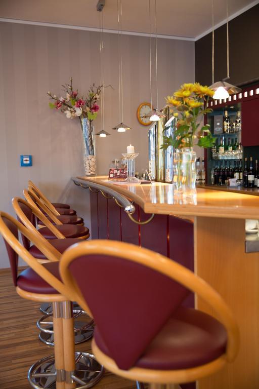 Hotel Kristall Weisswasser Extérieur photo