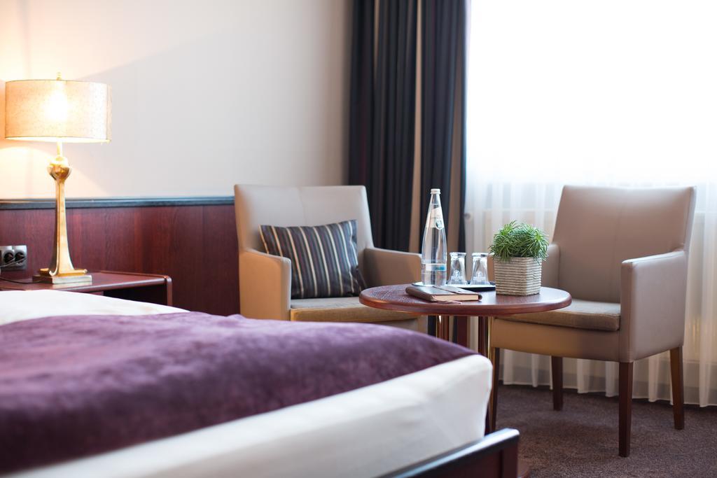 Hotel Kristall Weisswasser Extérieur photo